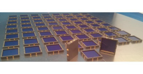 Domino tile microstructure semiconductor neutron detectors